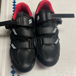 Peloton cycling shoes. Size 40